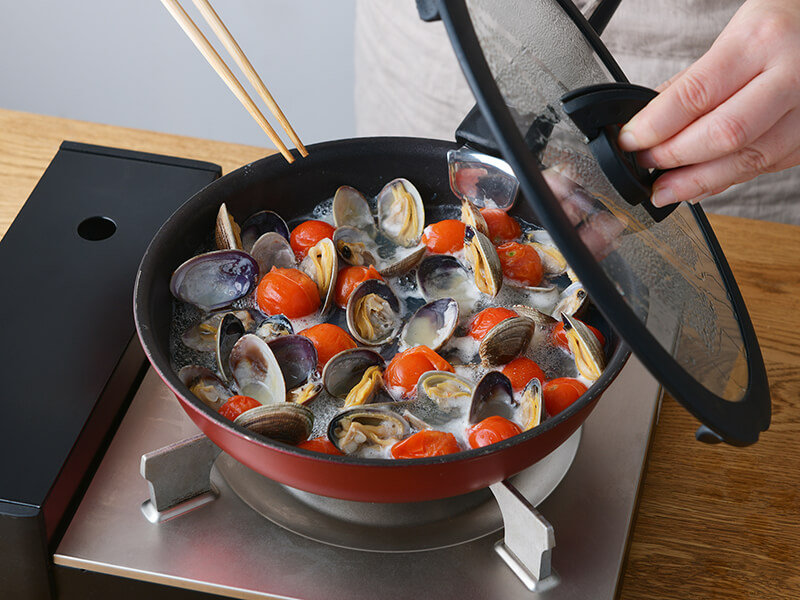 おなかにやさしいレシピ:あさりとプチトマトのガーリック蒸し